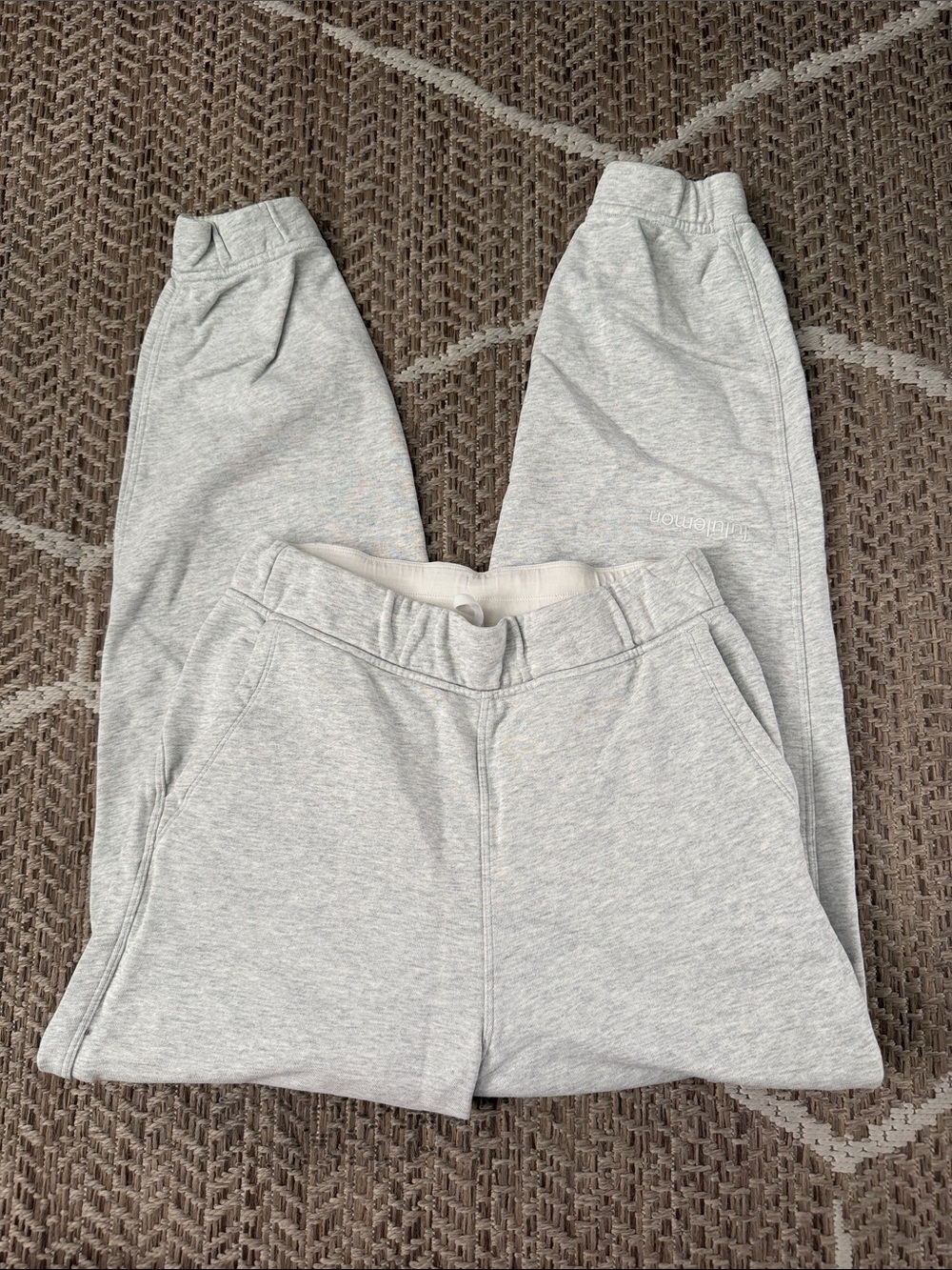 lululemon high rise relaxed fit jogger